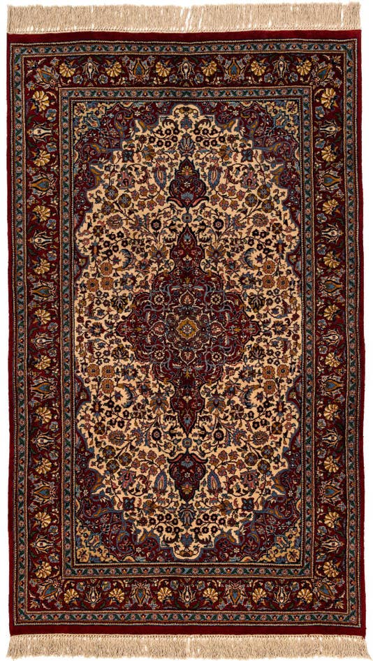 Detail image of 4' x 6' 8 Hand Knotted Isfahan Wool Rug