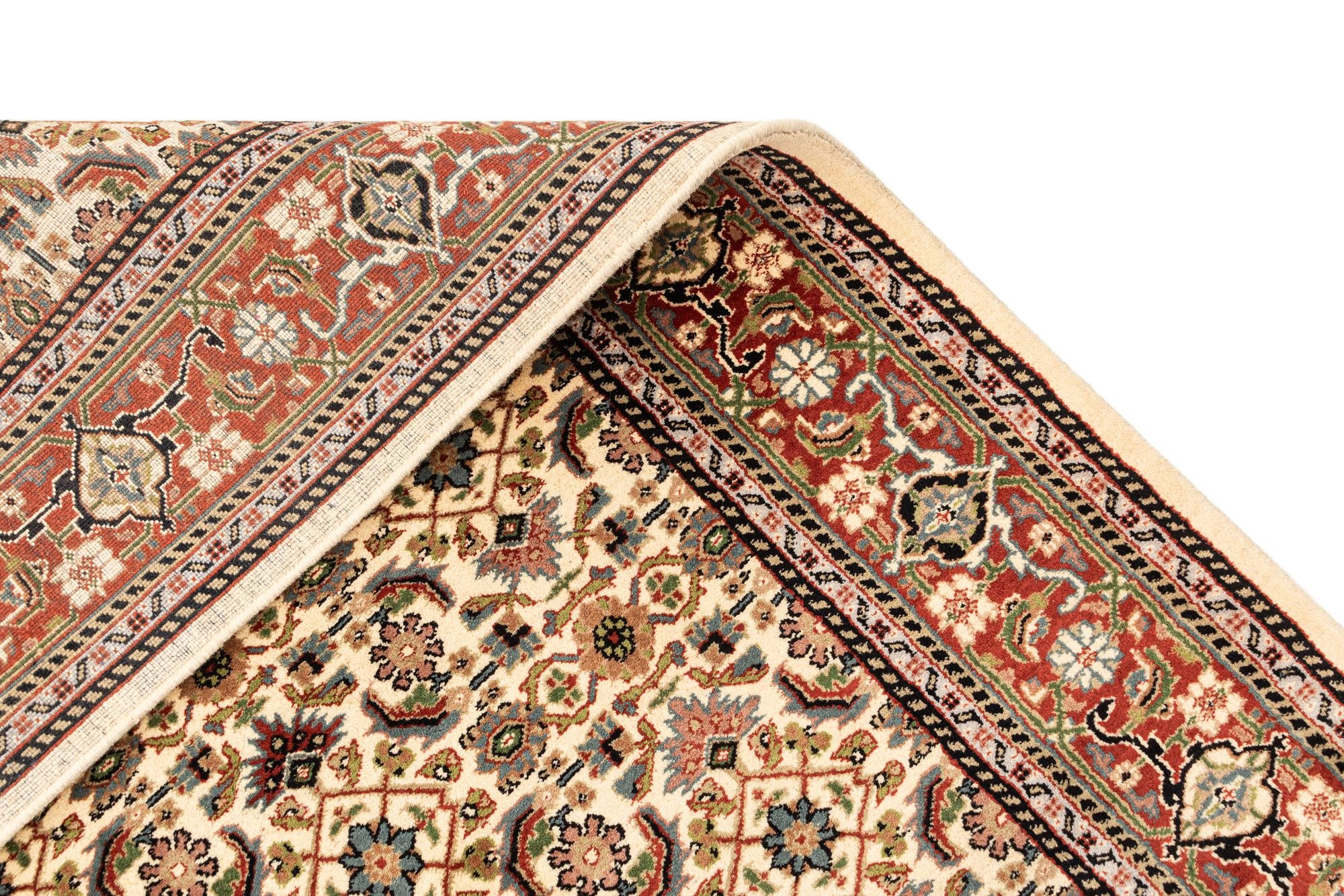 5' 9 x 10' 6 Hand Knotted Isfahan Wool Rug