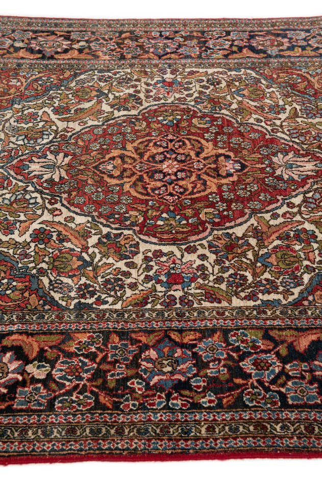 Detail image of 4' 8 x 7' 3 Hand Knotted Isfahan Persian Wool Rug