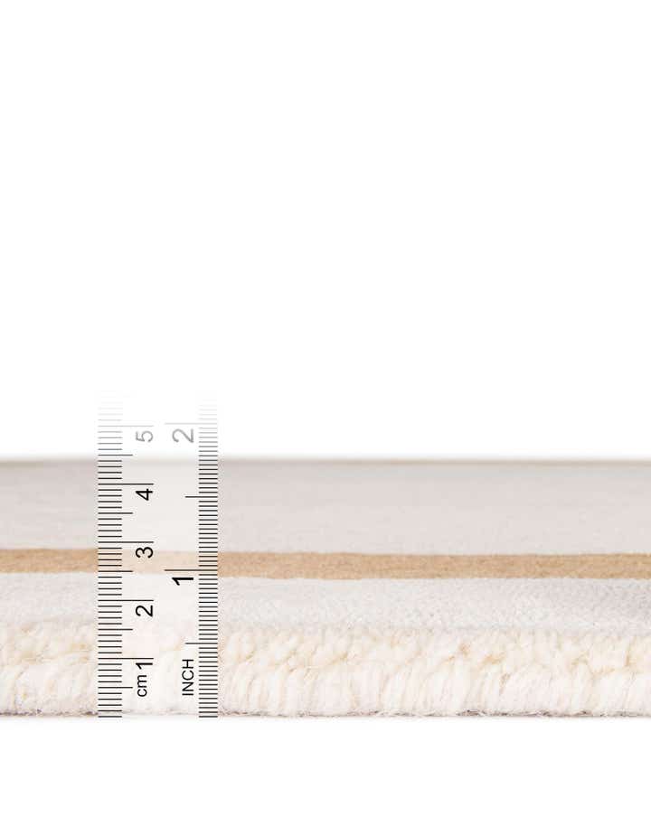 6' 1 x 9' Jill Zarin Border Wool Rug