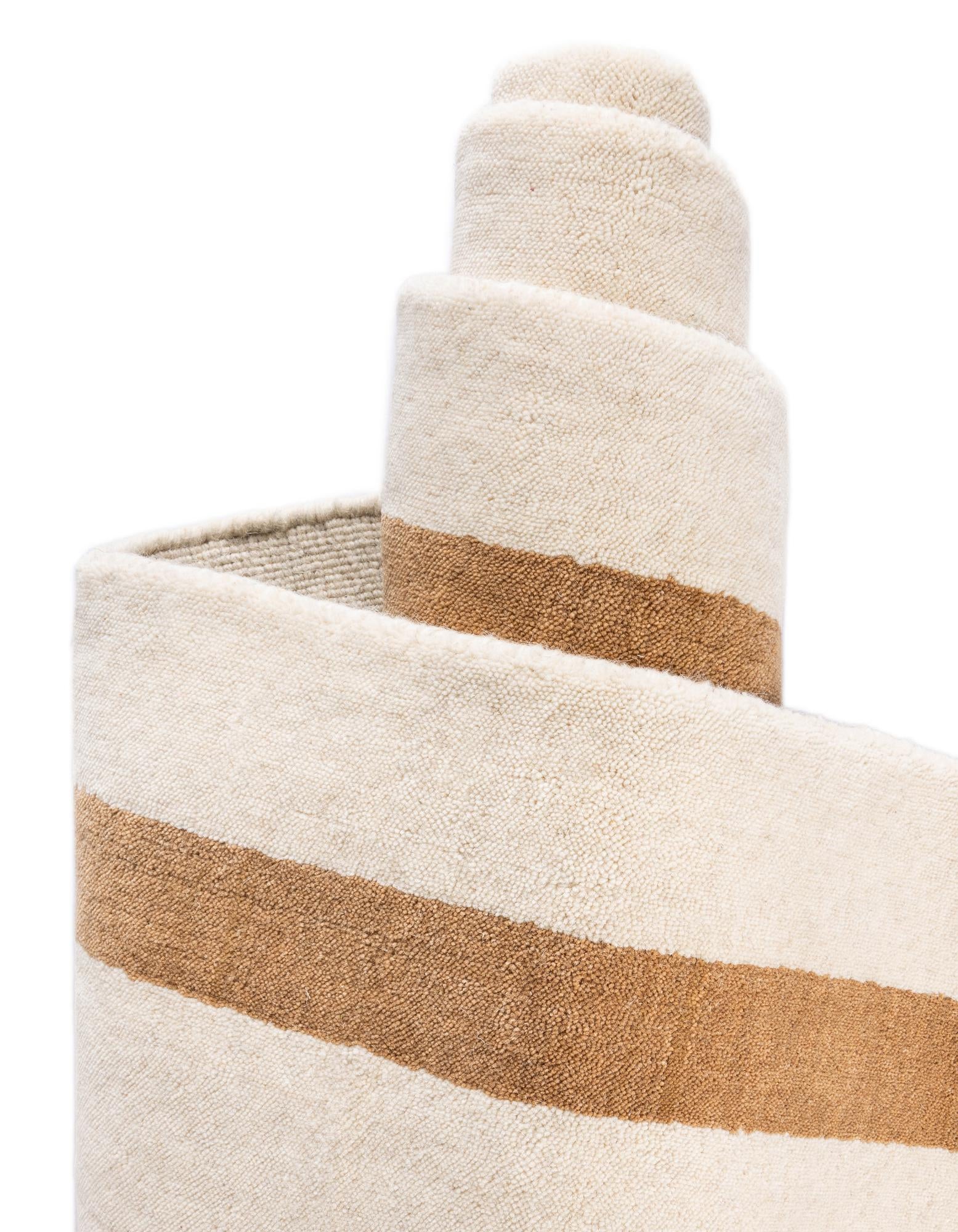 2' 2 x 3' 1 Jill Zarin Border Wool Rug