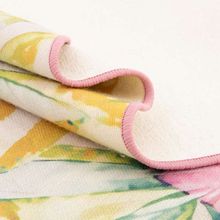2' x 3' 1 Easy-Clean Jill Zarin Caribbean Indoor / Outdoor Rug