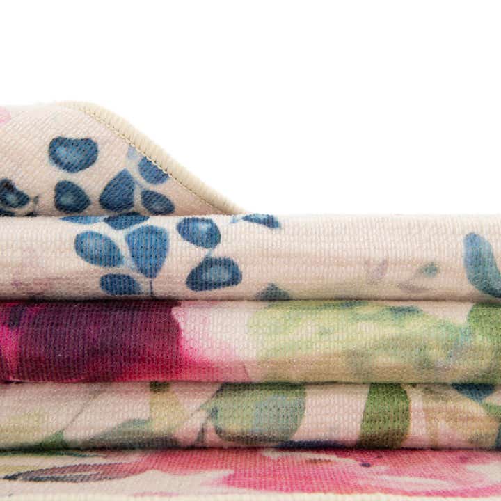 10' x 13' Easy-Clean Jill Zarin Caribbean Indoor / Outdoor Rug