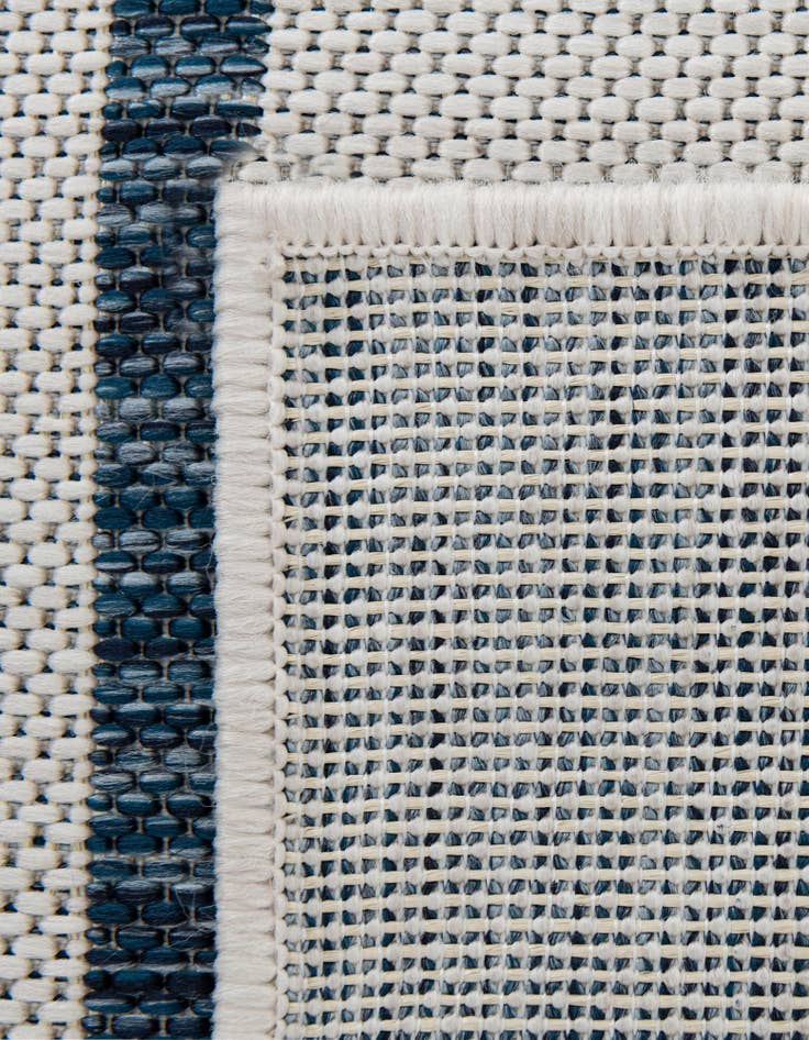 Detail image of Custom Ivory Easy-Clean Jill Zarin Indoor / Outdoor Rug