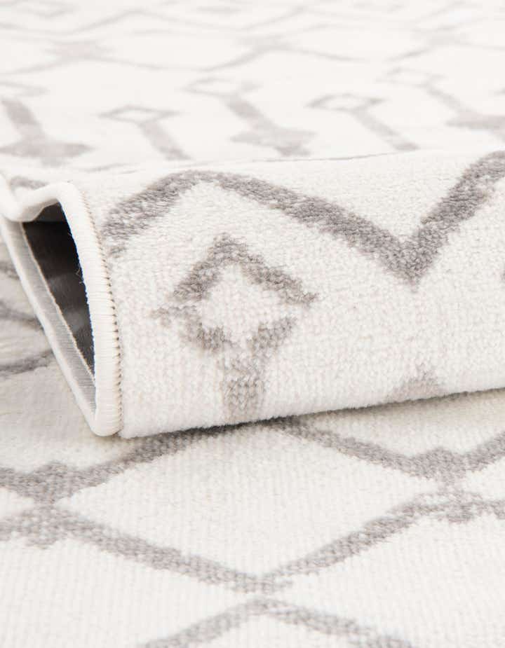 7' 10 x 10' Kasbah Trellis Rug