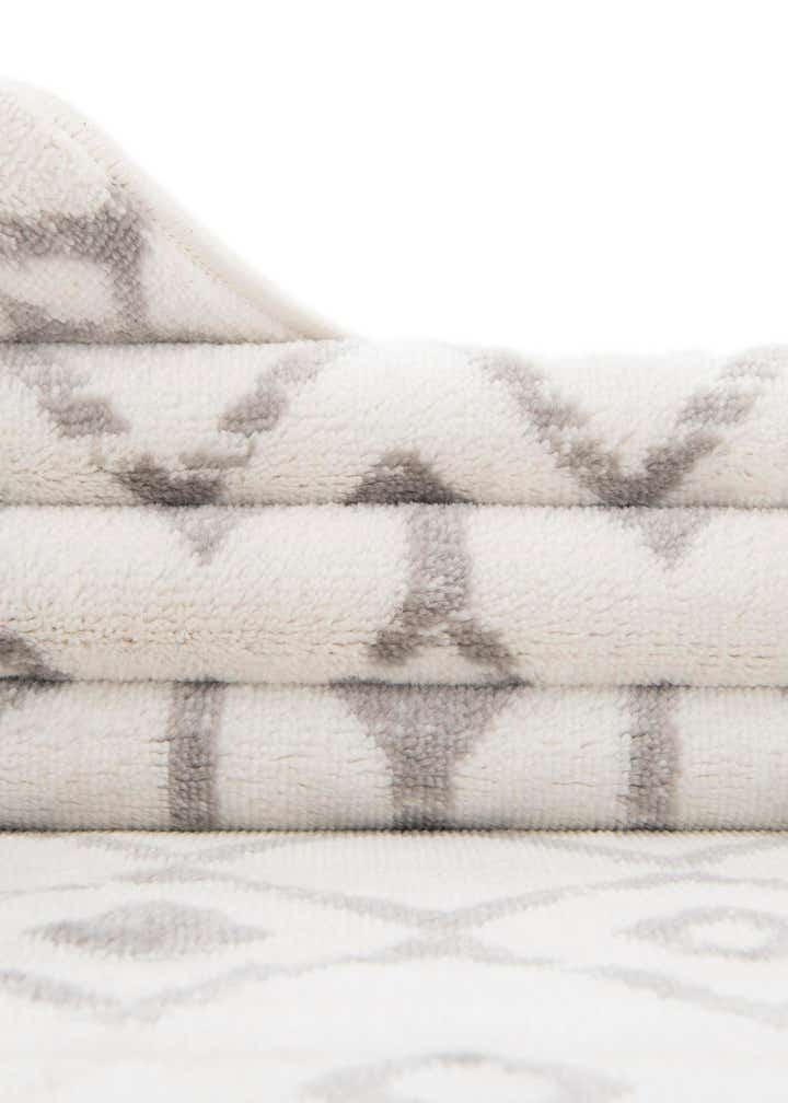 10' 8 x 16' 5 Kasbah Trellis Rug