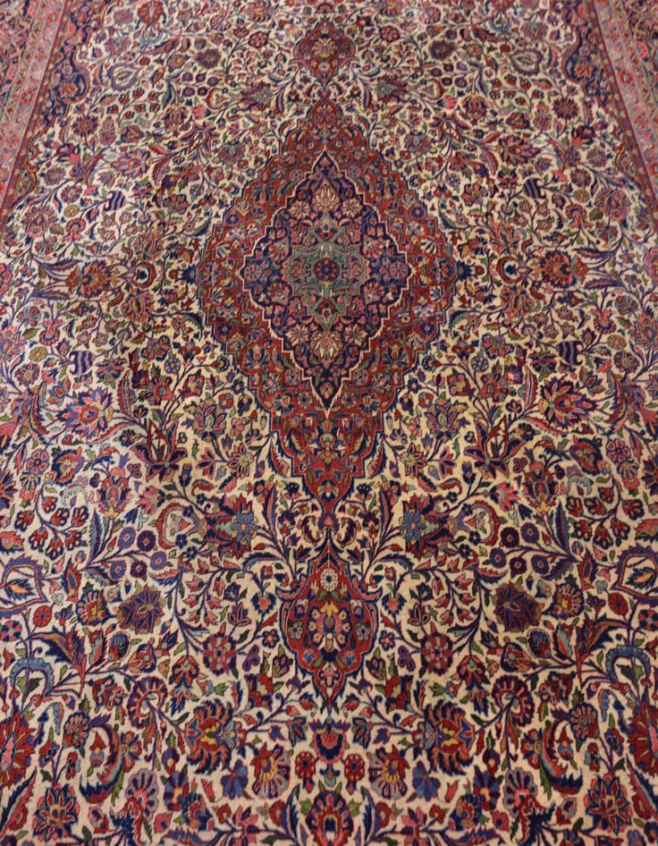 Detail image of 8' 8 x 12' 2 Hand Knotted Kashan Persian Rug