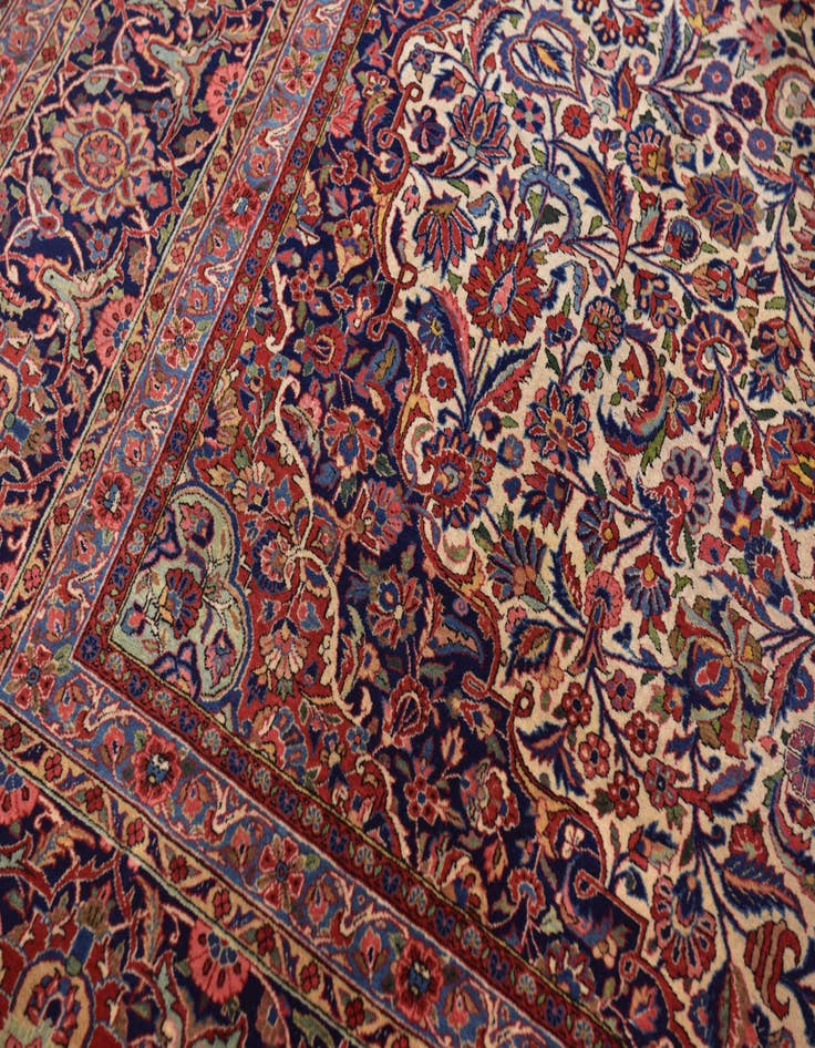 Detail image of 8' 8 x 12' 2 Hand Knotted Kashan Persian Rug