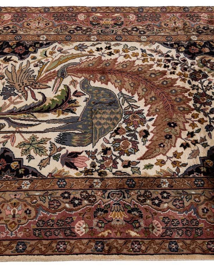 Detail image of 4' 3 x 5' 10  Hand Knotted Kashmir Oriental Rug