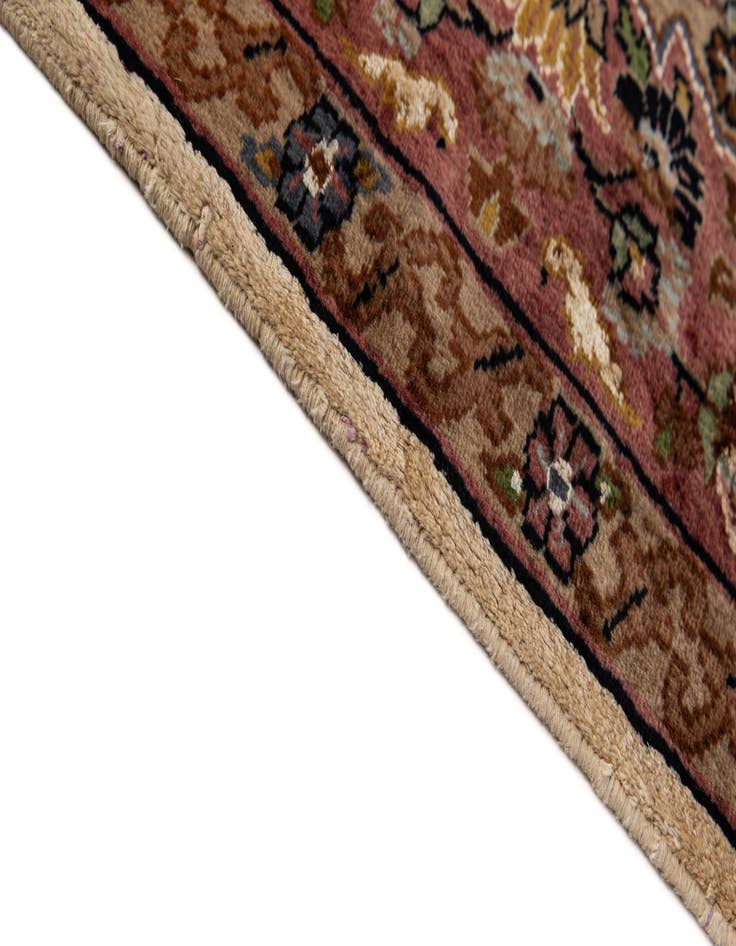 Detail image of 4' 3 x 5' 10  Hand Knotted Kashmir Oriental Rug