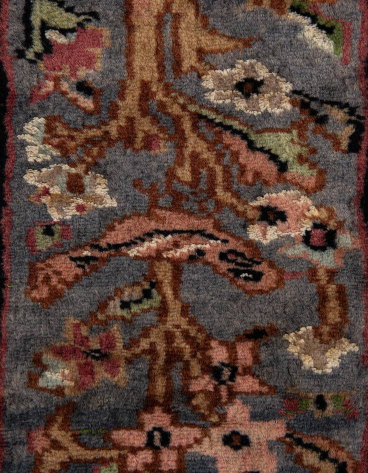 Detail image of 3' 2 x 5' 4 Hand Knotted Kashmir Rug