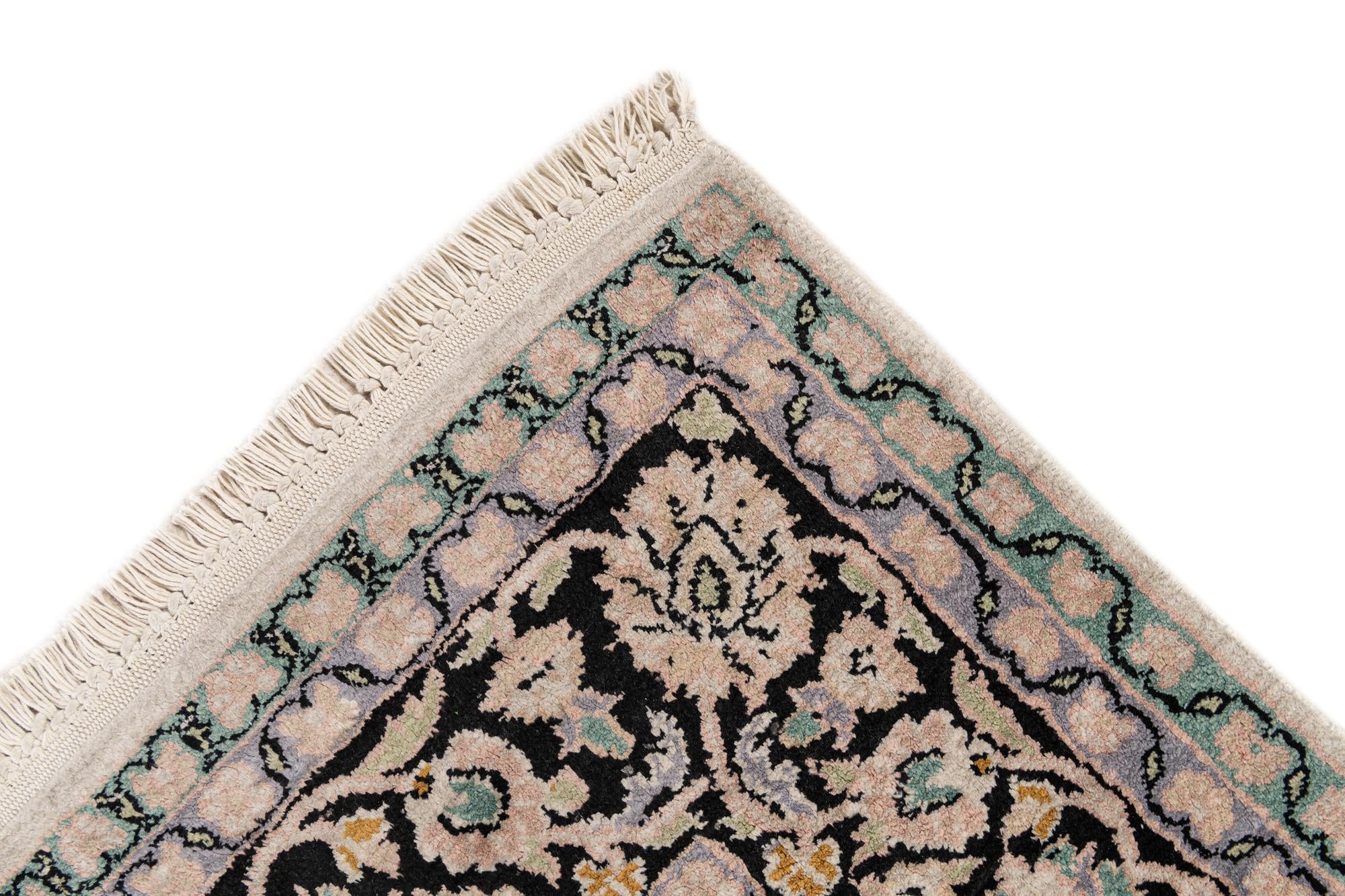 4' x 6' 1 Hand Knotted Kashmir Oriental Rug