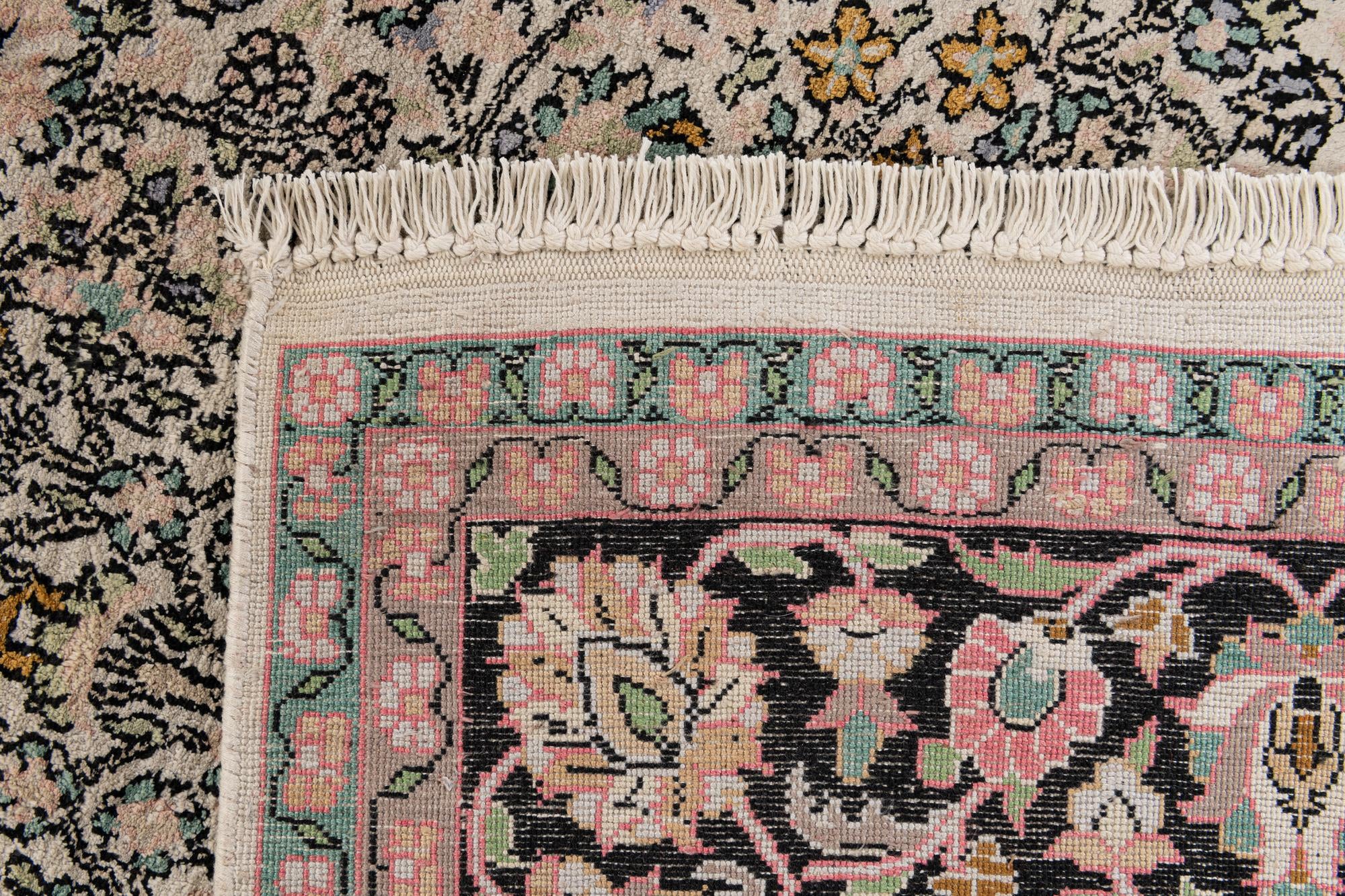4' x 6' 1 Hand Knotted Kashmir Oriental Rug