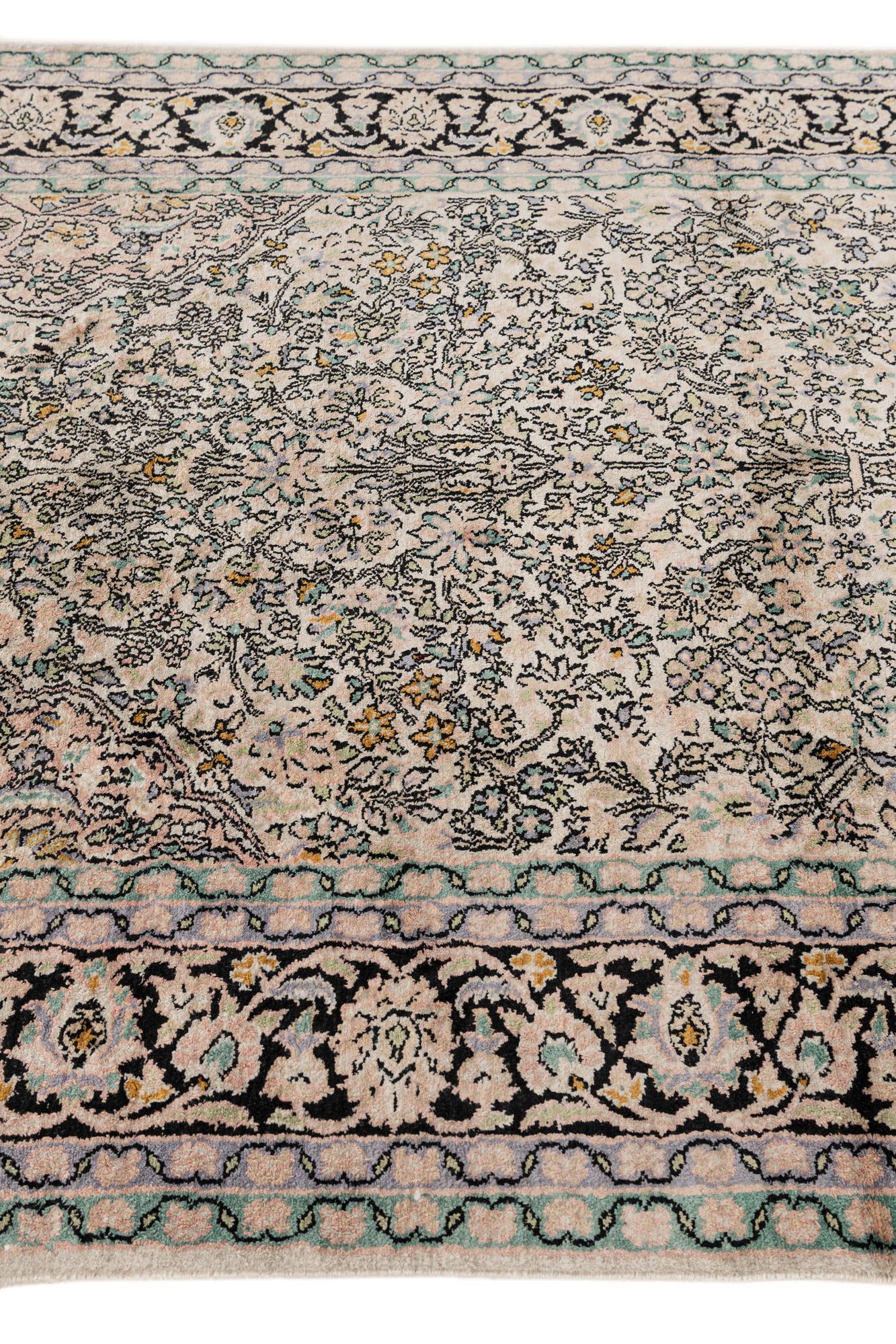 4' x 6' 1 Hand Knotted Kashmir Oriental Rug