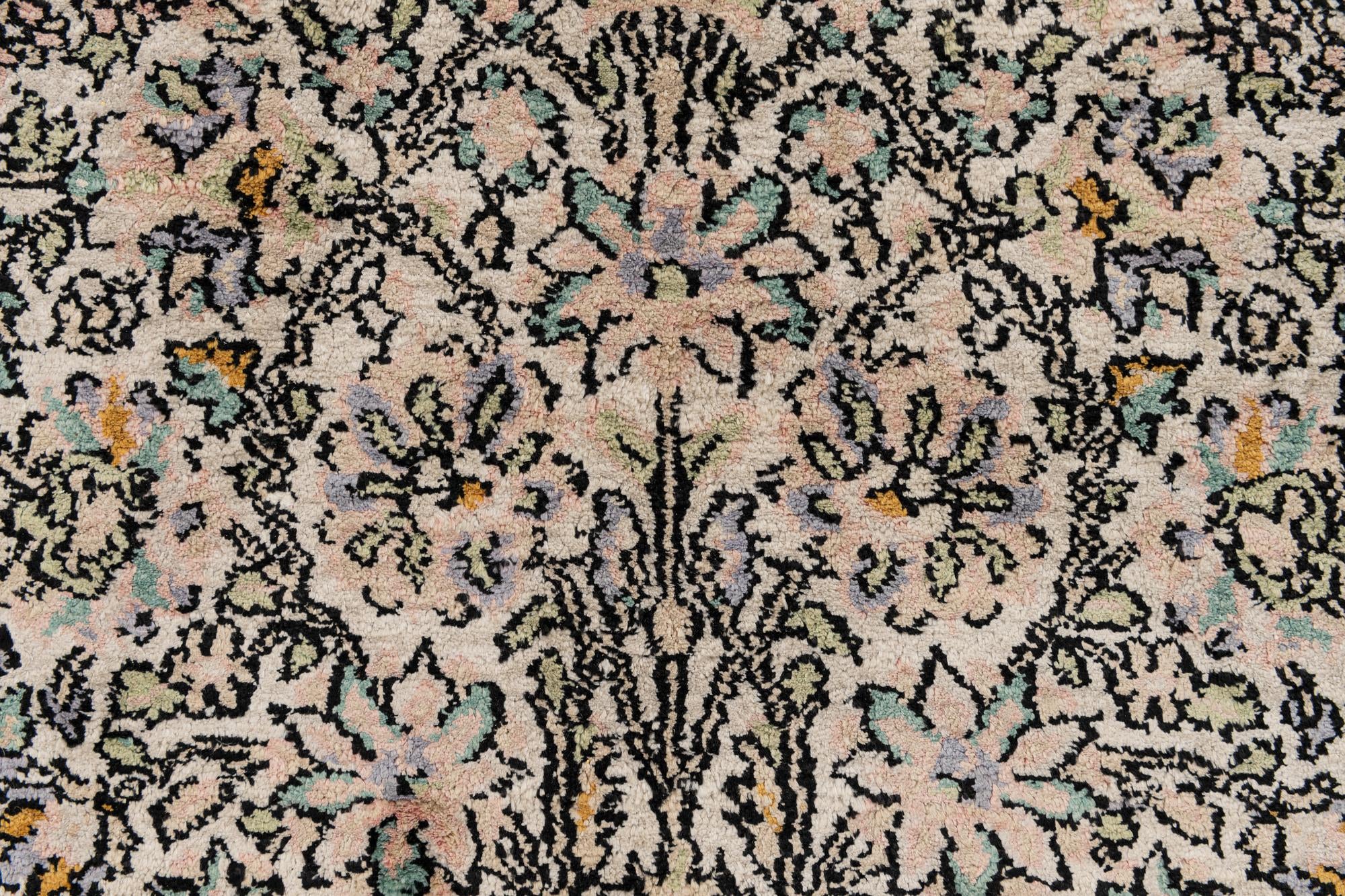 4' x 6' 1 Hand Knotted Kashmir Oriental Rug