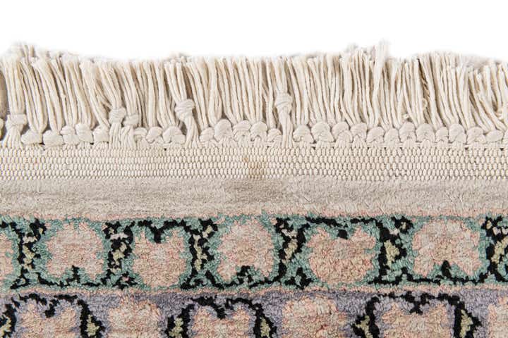 4' x 6' 1 Hand Knotted Kashmir Oriental Rug