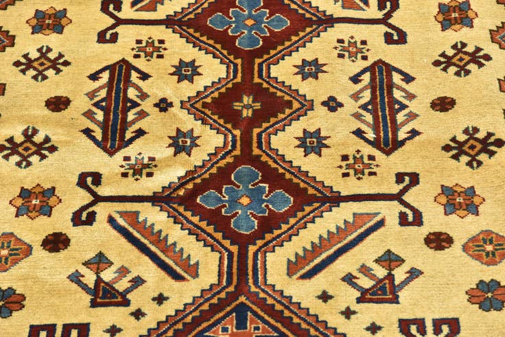 Detail image of 4' 9 x 7' 5 Hand Knotted Kazak Oriental Rug