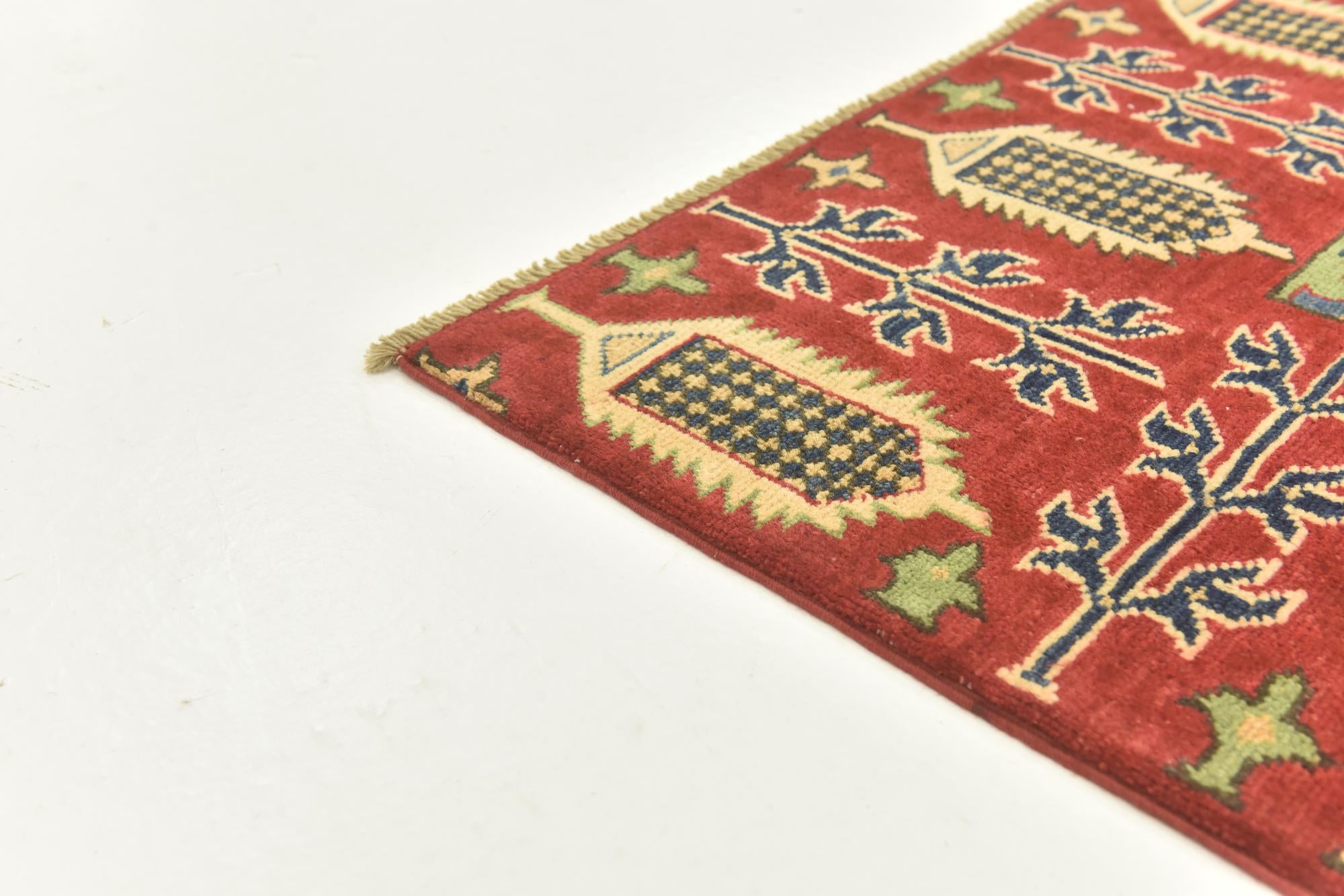 5' 6 x 8' Hand Knotted Kazak Rug