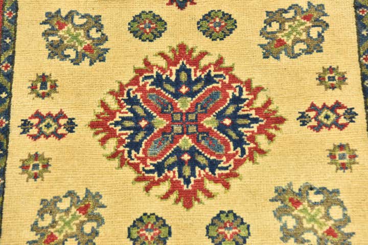 2' 7 x 4' Hand Knotted Kazak Rug