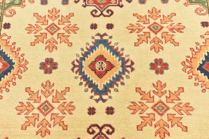 4' 1 x 6' Hand Knotted Kazak Rug