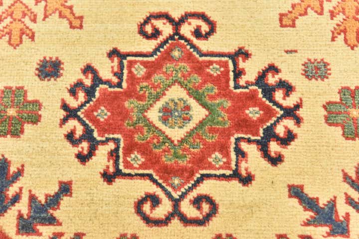 4' 1 x 6' Hand Knotted Kazak Rug