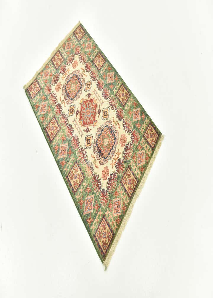 2' 8 x 4' Hand Knotted Kazak Oriental Rug