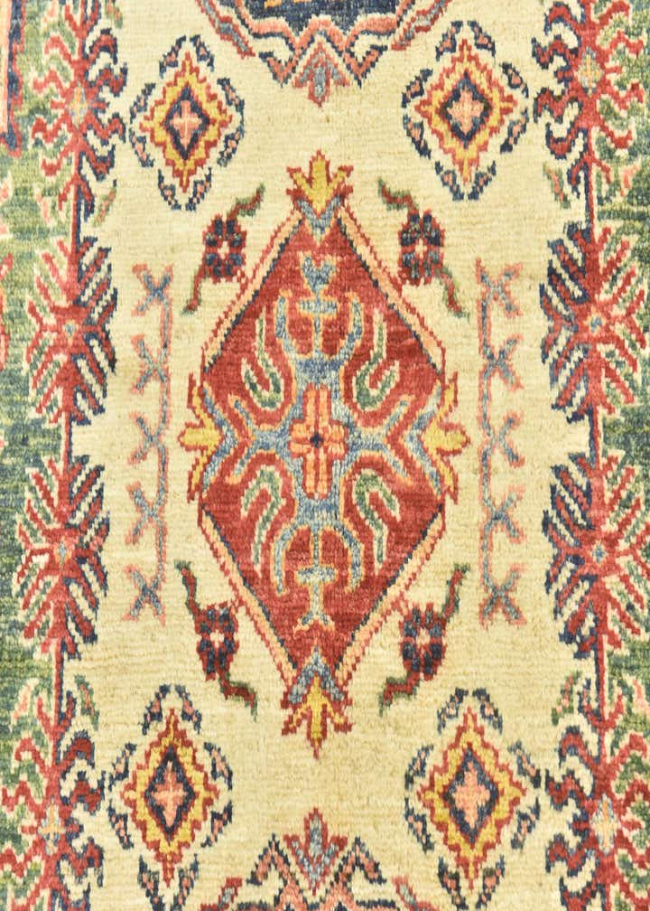 2' 8 x 4' Hand Knotted Kazak Oriental Rug