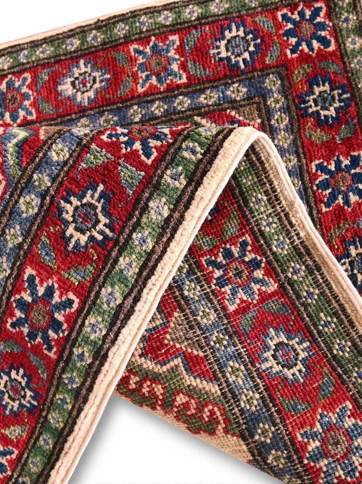 Detail image of 2' x 3' 1 Hand Knotted Kazak Rug