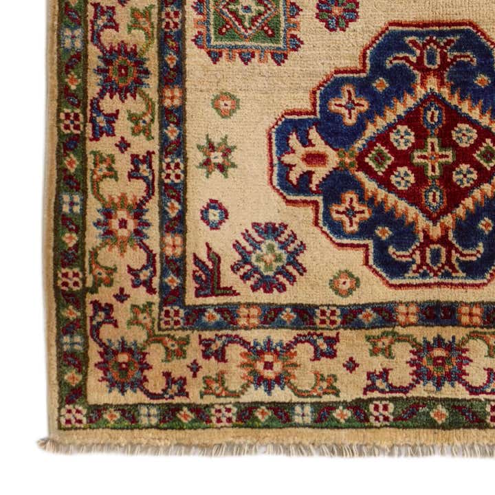 2' 8 x 4' Hand Knotted Kazak Rug