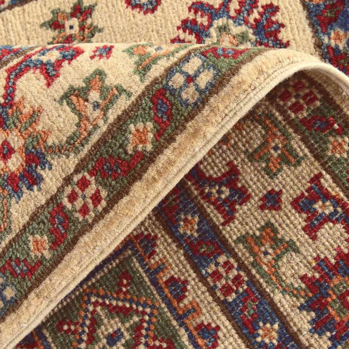 2' 8 x 4' Hand Knotted Kazak Rug