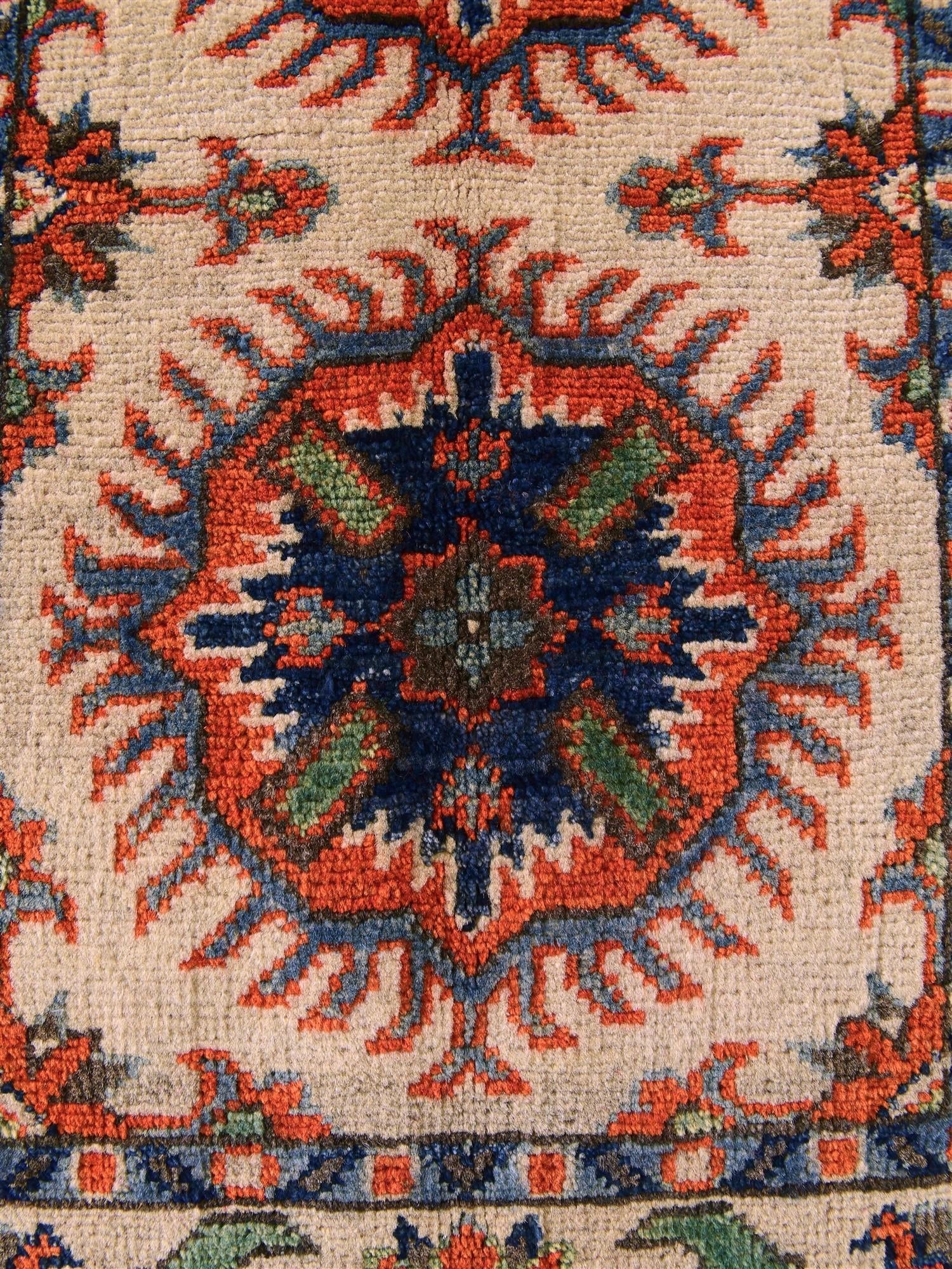 2' x 3' Hand Knotted Kazak Rug