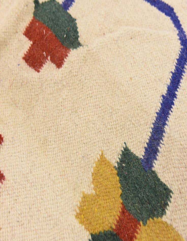 Detail image of 6' 6 x 8' 1 Hand Woven Kilim Dhurrie Wool Rug