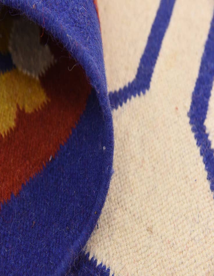 Detail image of 6' 6 x 8' 1 Hand Woven Kilim Dhurrie Wool Rug