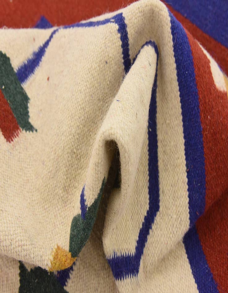 Detail image of 6' 6 x 8' 1 Hand Woven Kilim Dhurrie Wool Rug