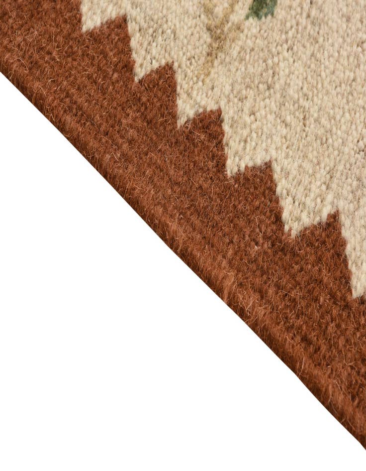 Detail image of 4' x 6'  Hand Woven Kilim Dhurrie Wool Rug