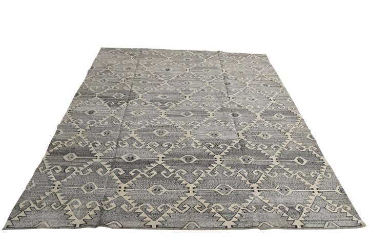 8' 3 x 9' 6 Hand Woven Kilim Fars Wool Rug