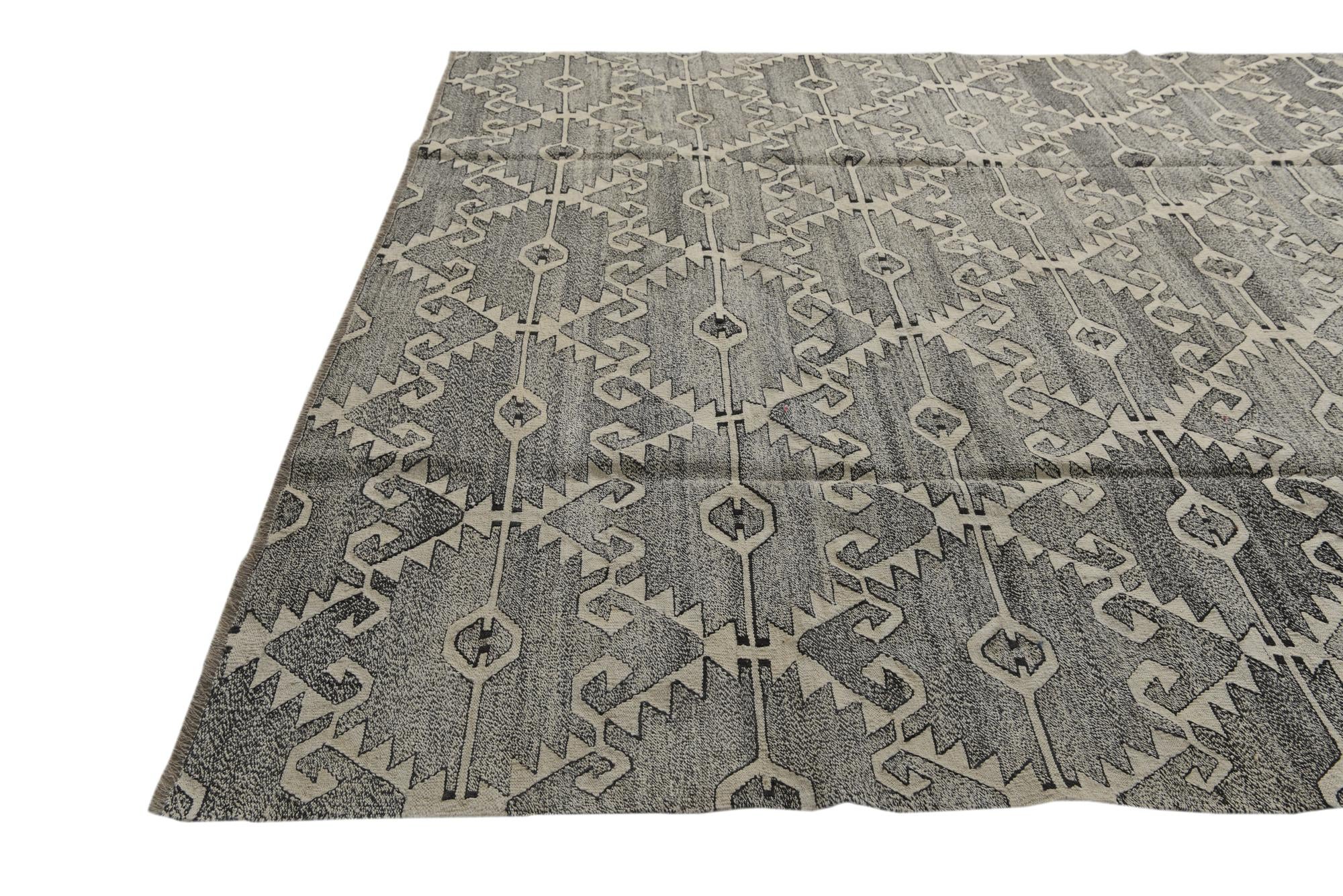 8' 3 x 9' 6 Hand Woven Kilim Fars Wool Rug