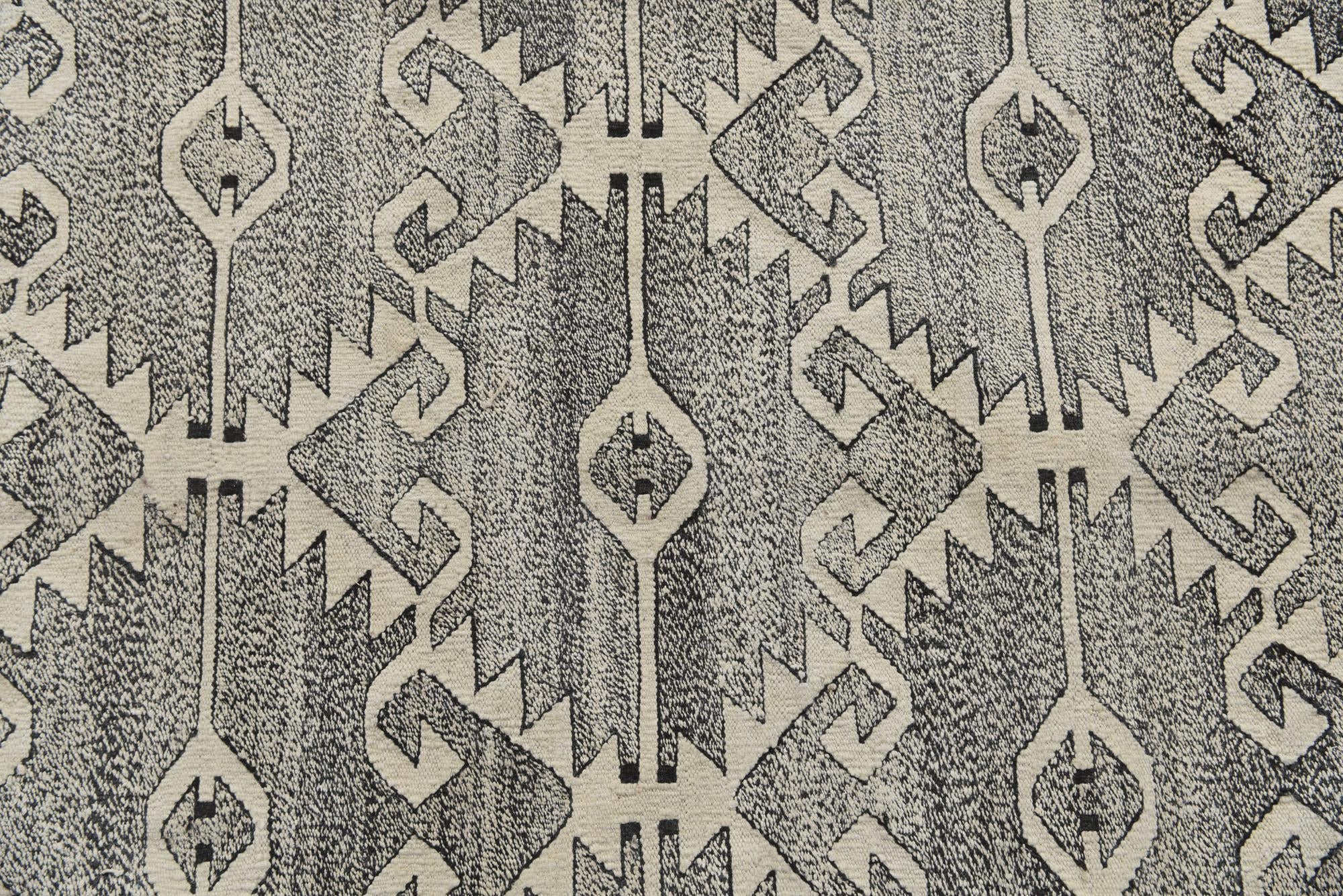 8' 3 x 9' 6 Hand Woven Kilim Fars Wool Rug
