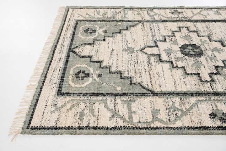 5' 2 x 8' 2 Hand Woven Kilim Jute Rug
