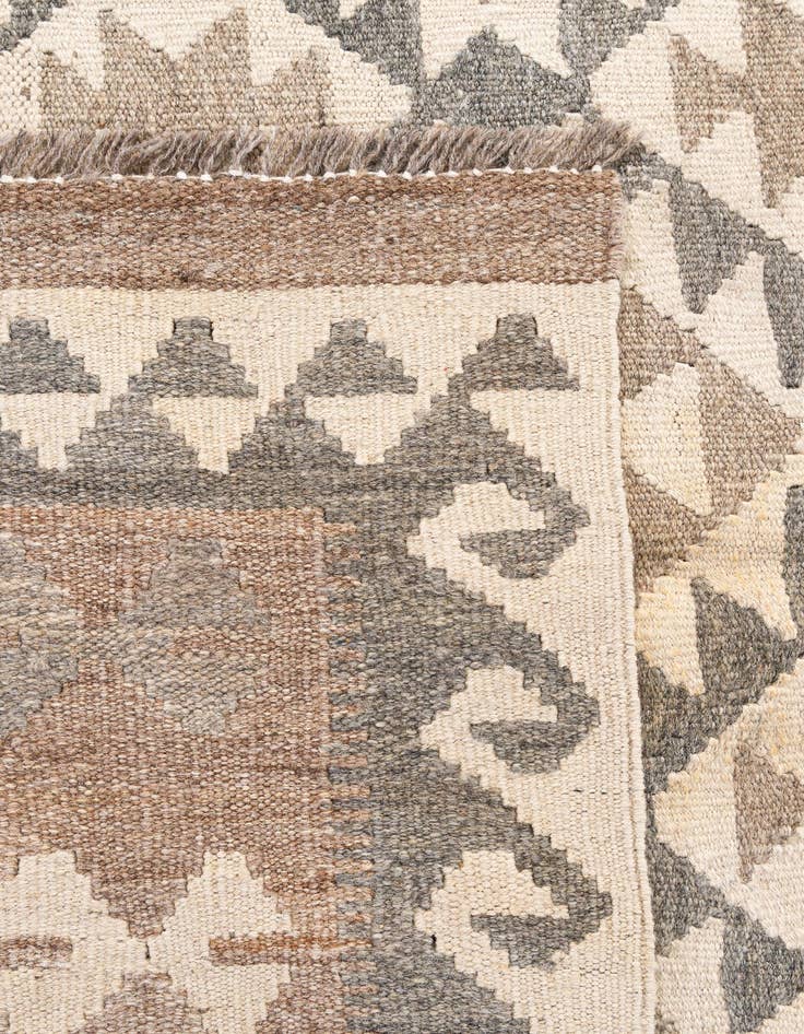 Detail image of 5' 7 x 7' 11  Hand Woven Kilim Maymana Wool Rug