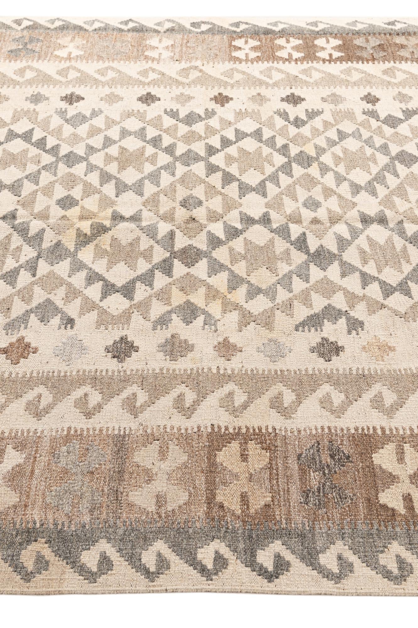 5' 7 x 7' 11 Hand Woven Kilim Maymana Wool Rug