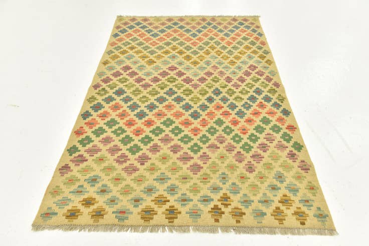 Detail image of 3' 3 x 5' Hand Woven Kilim Maymana Wool Rug