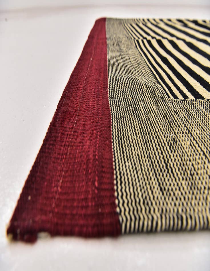 Detail image of 4' 2 x 5' 9  Hand Woven Kilim Modern Wool Rug