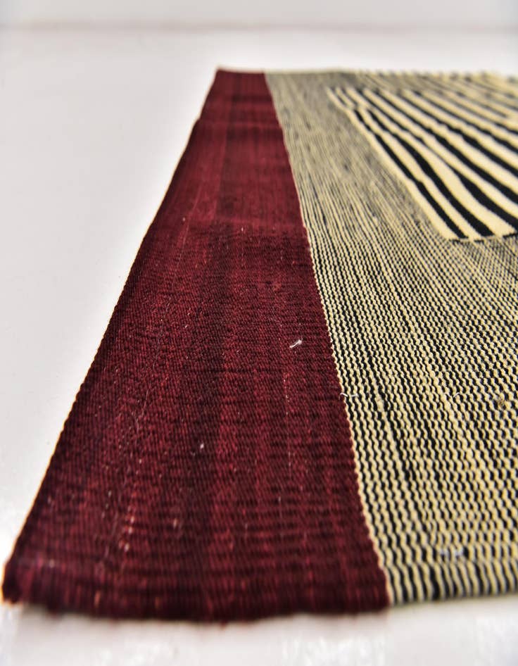 Detail image of 4' 3 x 5' 9  Hand Woven Kilim Modern Wool Rug