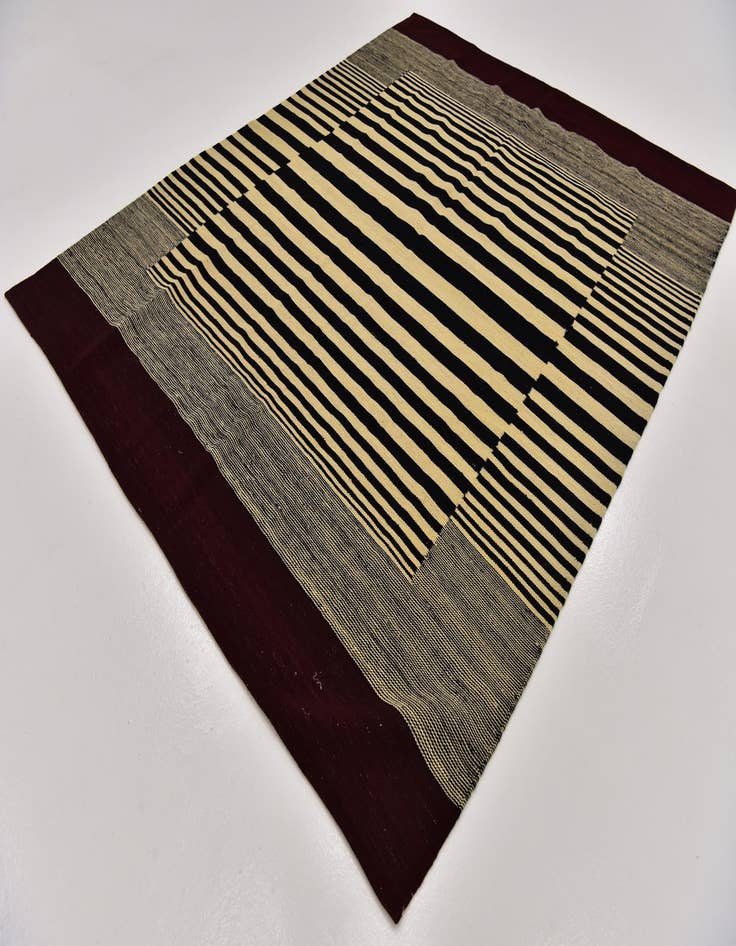 Detail image of 6' x 7' 7  Hand Woven Kilim Modern Wool Rug
