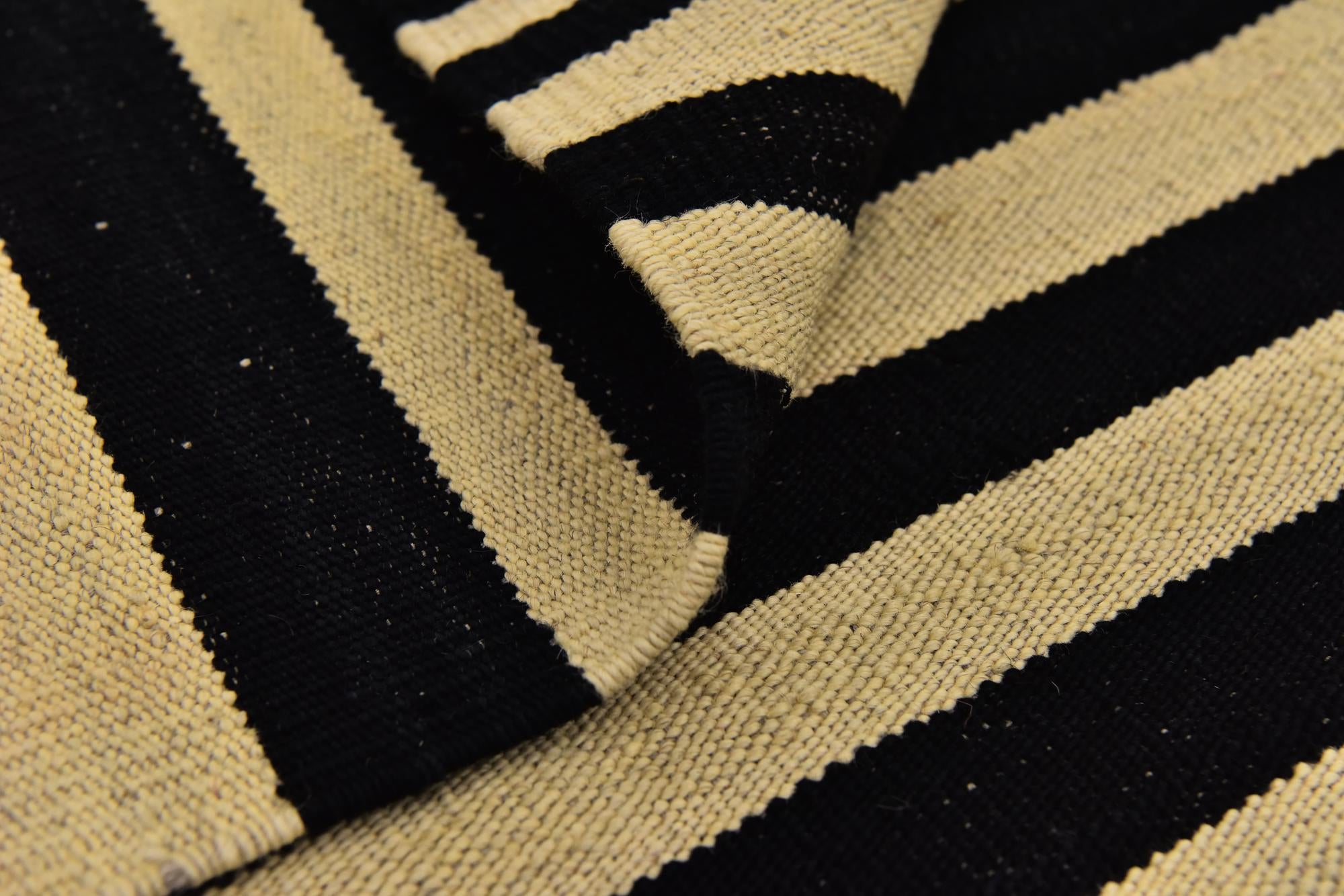 6' x 7' 7 Hand Woven Kilim Modern Wool Rug