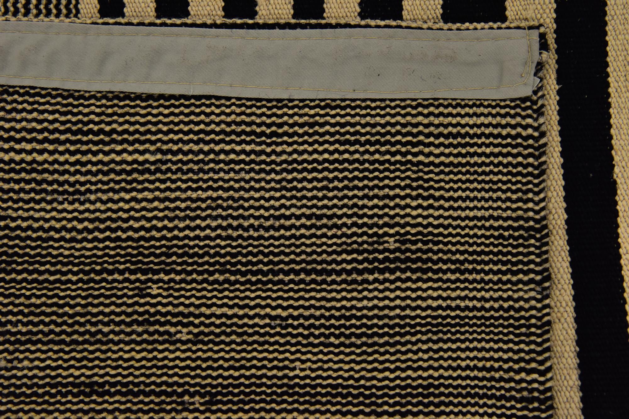 5' 10 x 7' 4 Hand Woven Kilim Modern Wool Rug