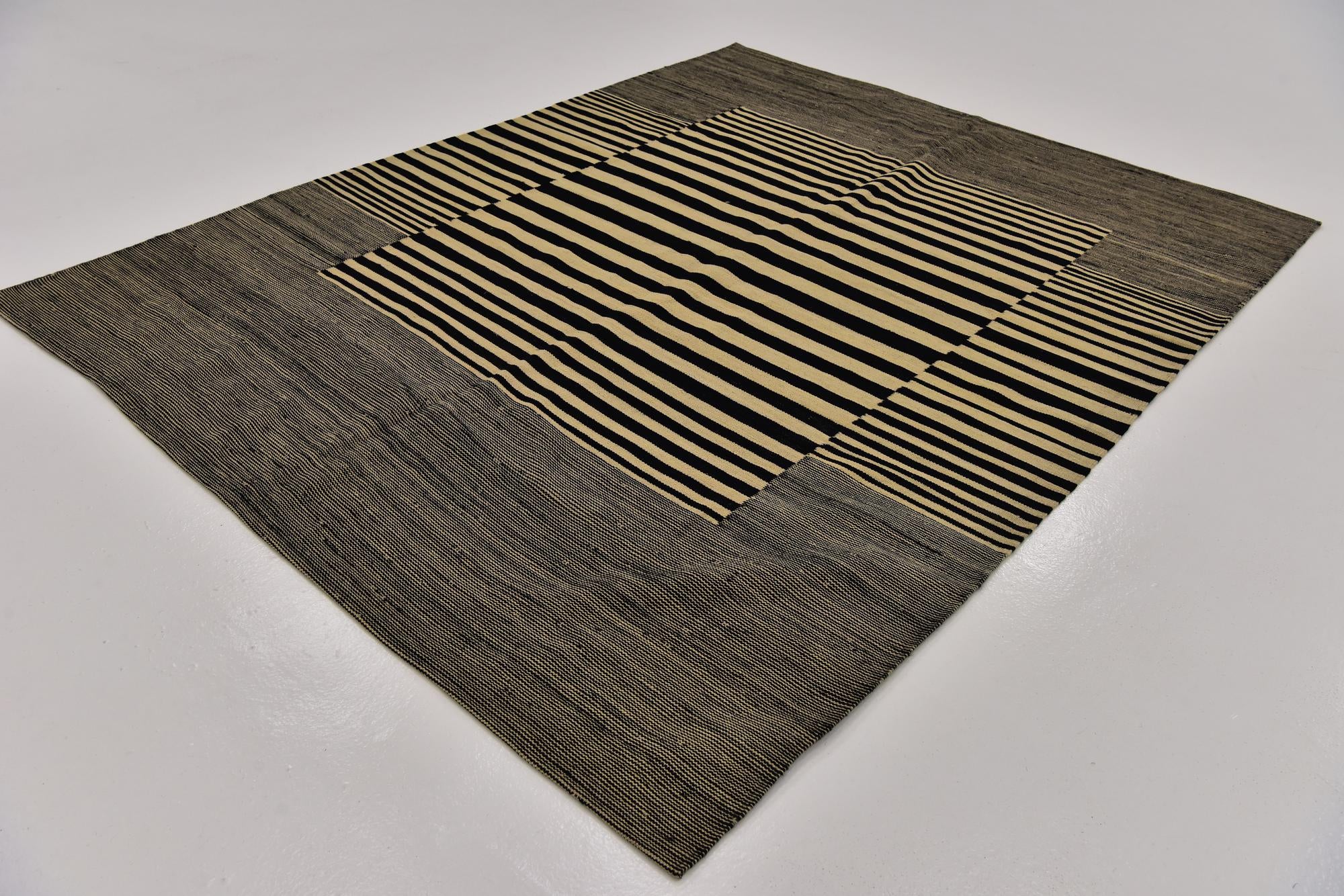 5' 10 x 7' 4 Hand Woven Kilim Modern Wool Rug