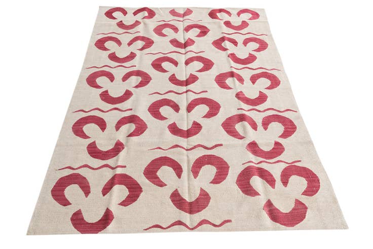 Detail image of 4' 6 x 6' 6 Hand Woven Kilim Modern Wool Rug
