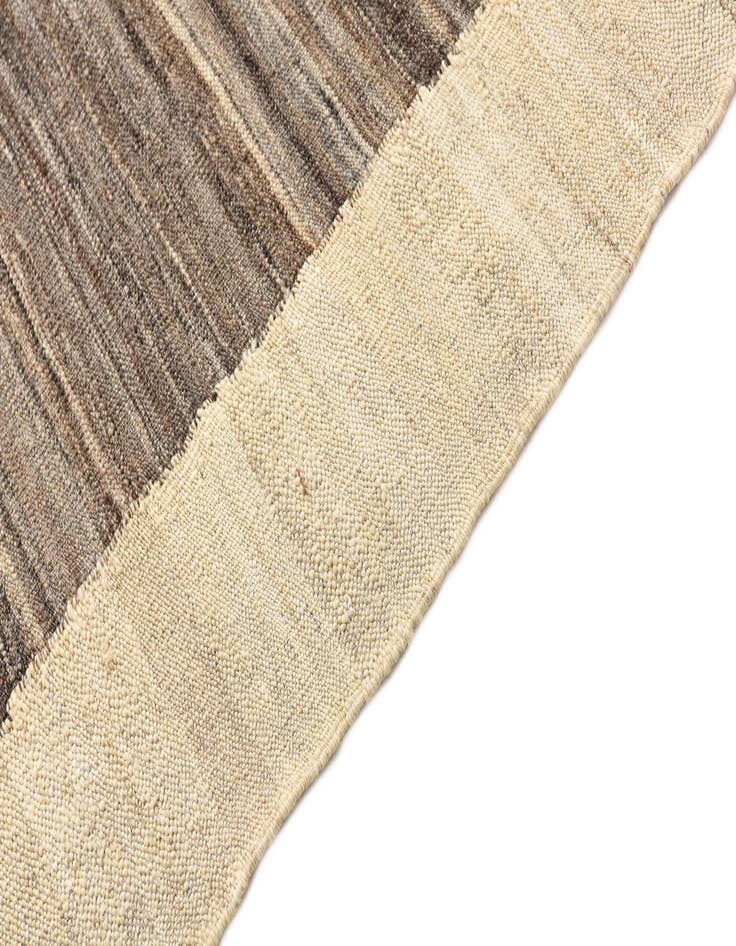 Detail image of 4' 10 x 6' 1  Hand Woven Kilim Modern Wool Rug
